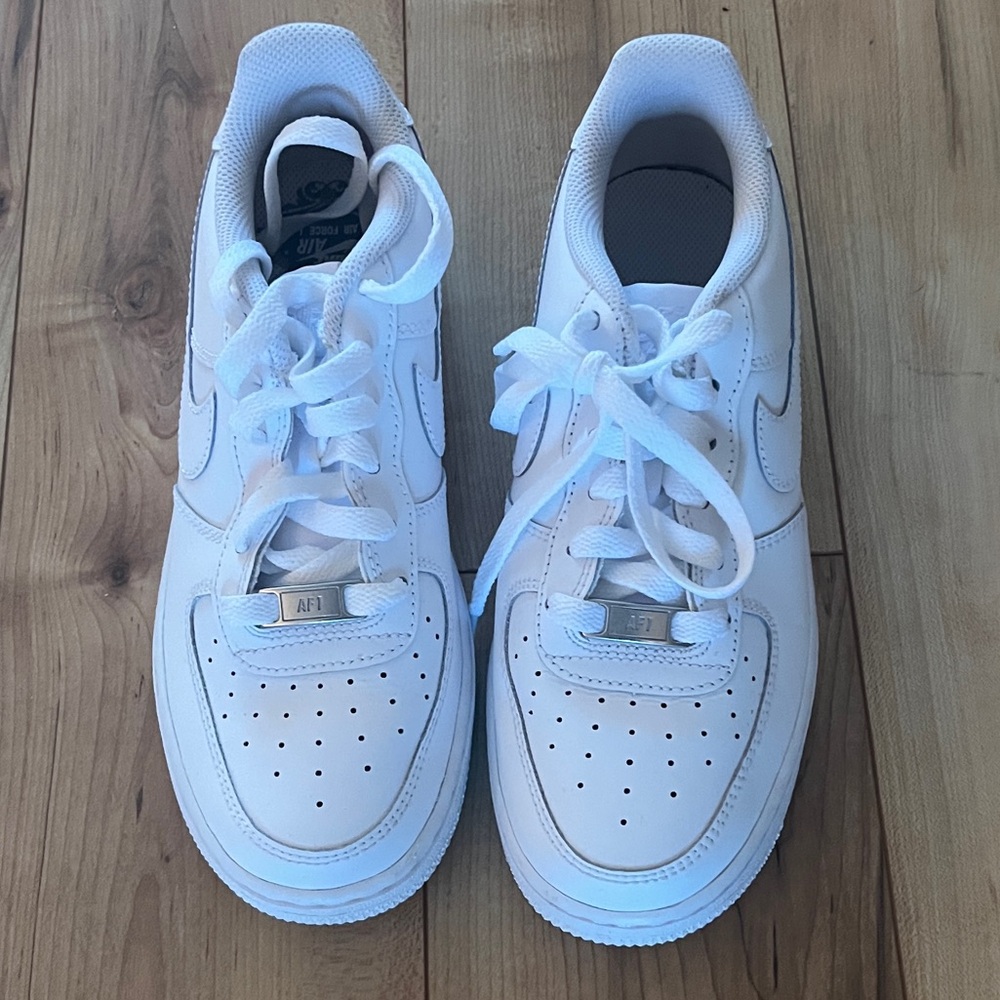 YOUTH SIZE 4 AIR FORCE I